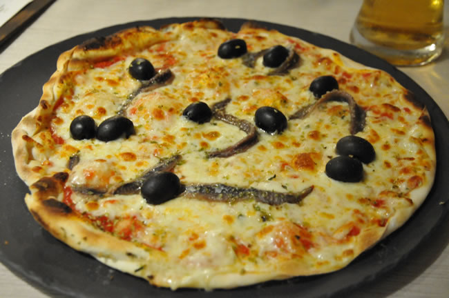 トッサデマール レストラン巡り Braseria Pini Pizzeria ピザ